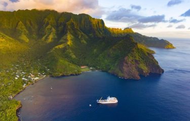 Aquatic activities in The Islands of Tahiti