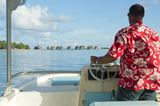 Boat trip on Tikehau lagoon © Tahiti Tourisme