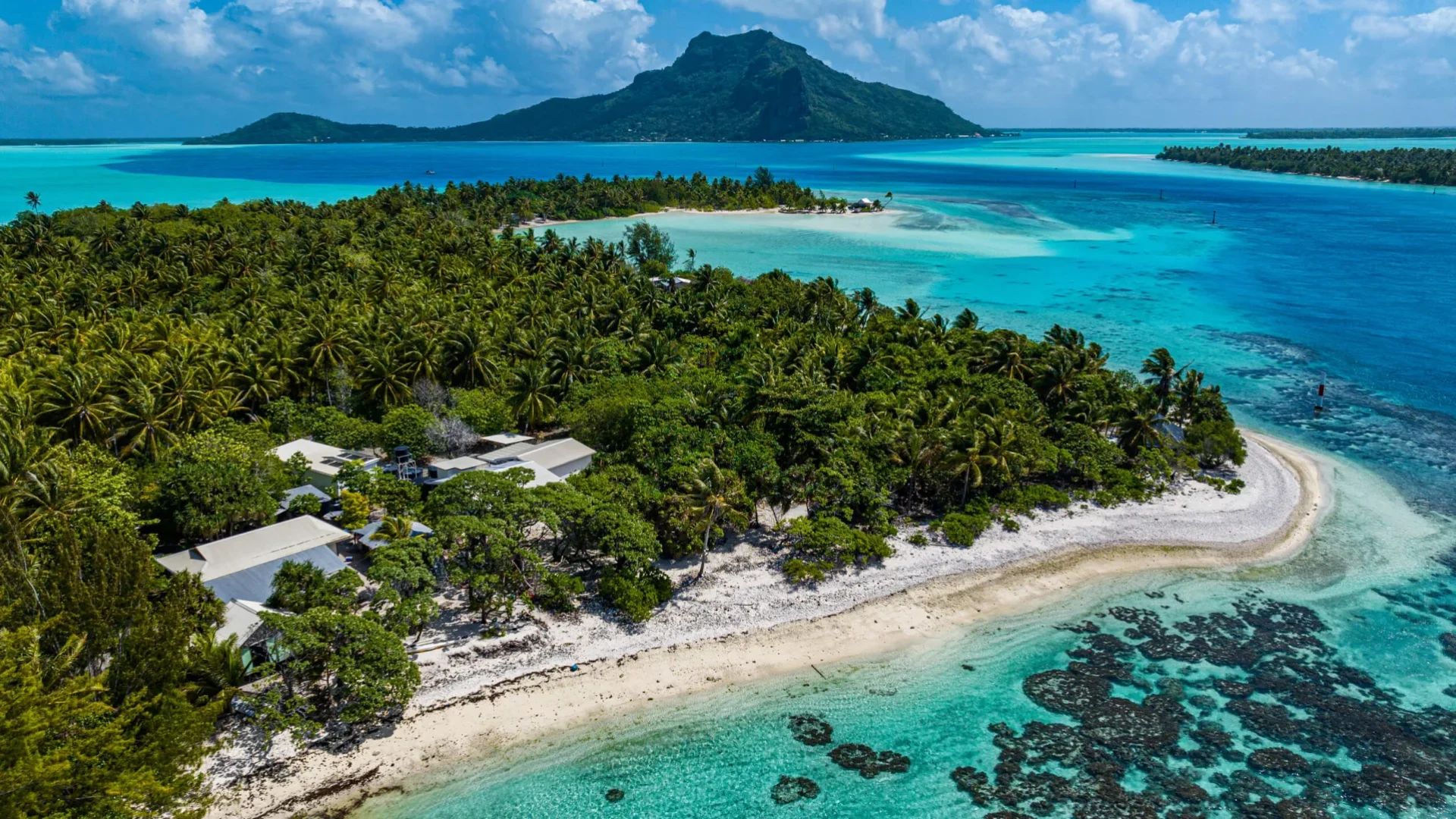 Aerial view of Maupiti ©_Michael Runkel