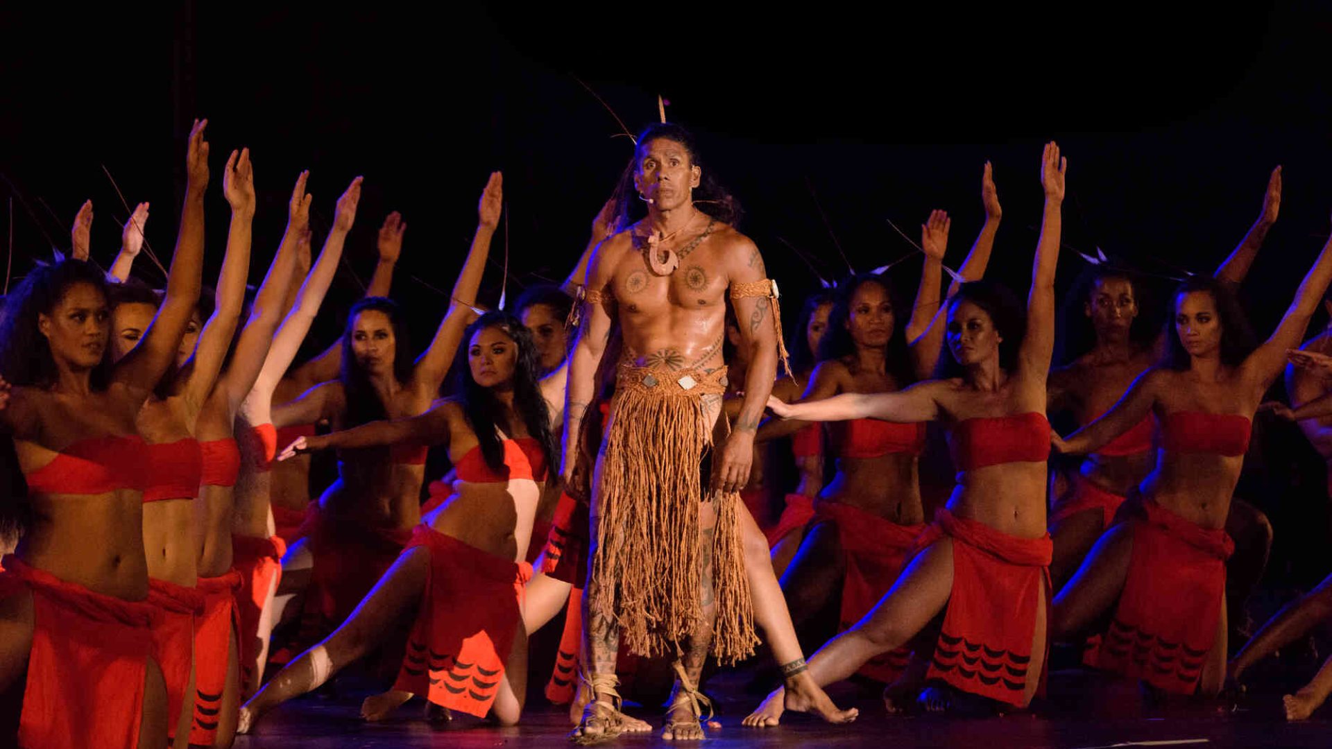 Dance group performing at Heiva i Tahiti © Dimitri Nguyen Verdenet