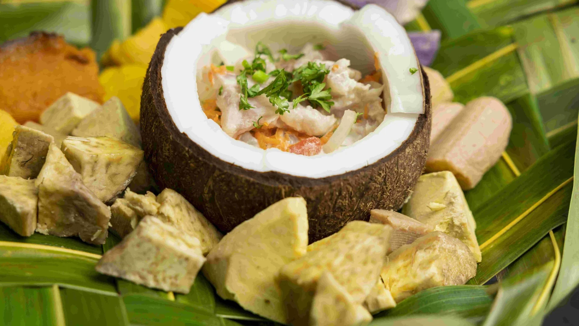 Polynesian dish: raw fish in coconut milk © Grégoire